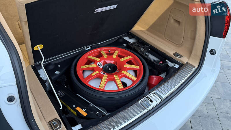 Позашляховик / Кросовер Porsche Cayenne 2014 в Луцьку