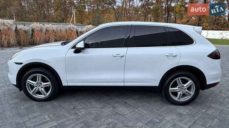 Позашляховик / Кросовер Porsche Cayenne 2014 в Луцьку
