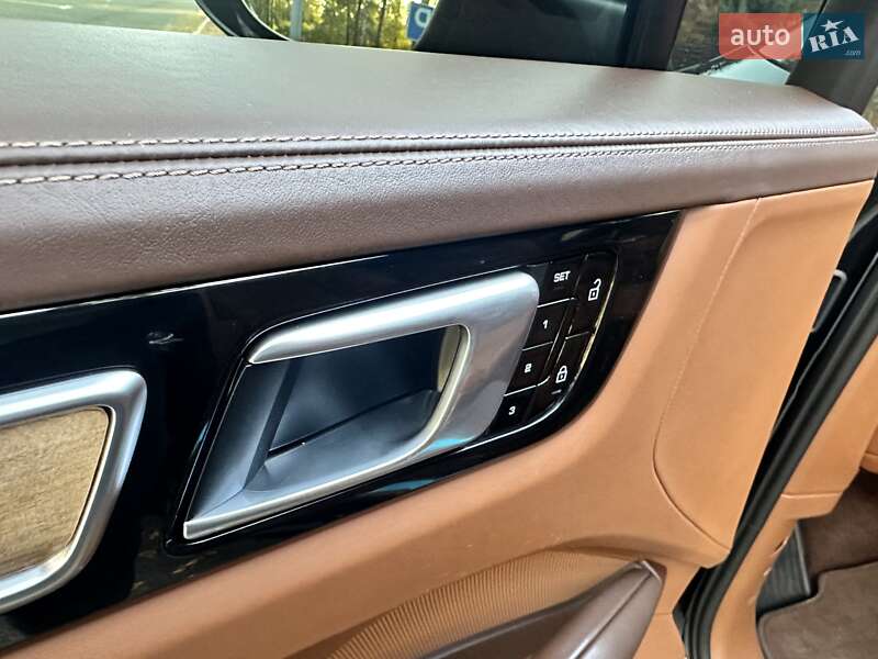 Внедорожник / Кроссовер Porsche Cayenne 2018 в Киеве