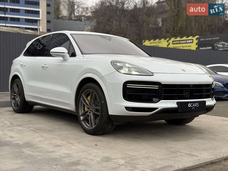 Позашляховик / Кросовер Porsche Cayenne 2018 в Києві