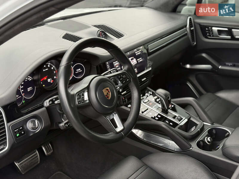 Позашляховик / Кросовер Porsche Cayenne 2018 в Києві