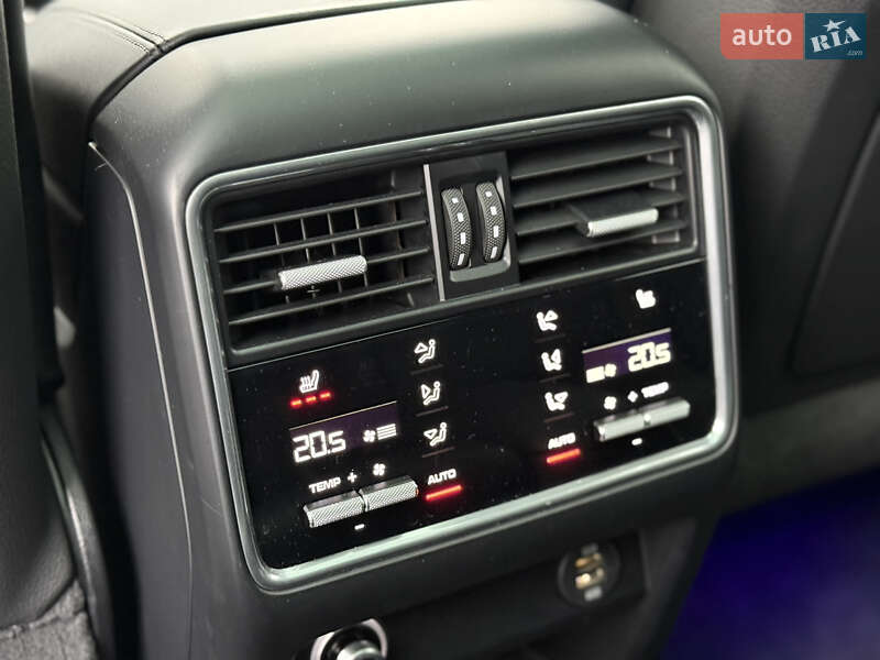 Позашляховик / Кросовер Porsche Cayenne 2018 в Києві