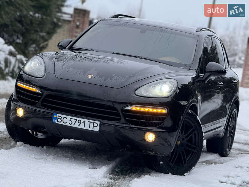 Позашляховик / Кросовер Porsche Cayenne 2012 в Самборі