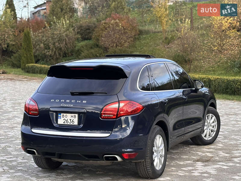 Позашляховик / Кросовер Porsche Cayenne 2011 в Тернополі