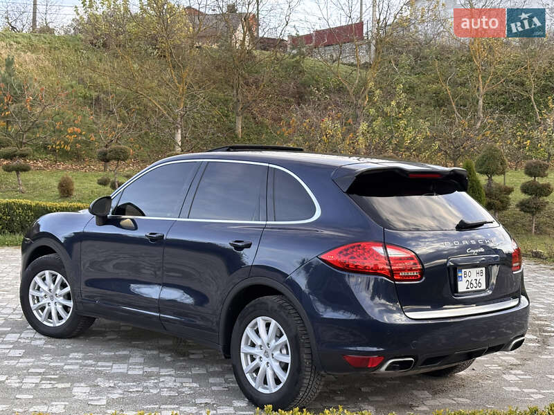 Позашляховик / Кросовер Porsche Cayenne 2011 в Тернополі