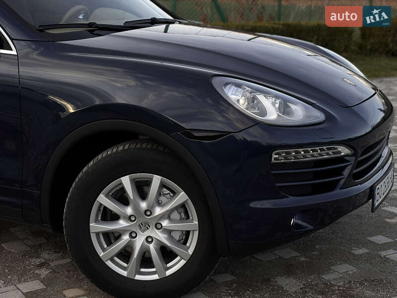Позашляховик / Кросовер Porsche Cayenne 2011 в Тернополі