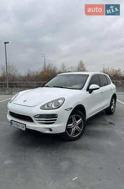 Внедорожник / Кроссовер Porsche Cayenne 2013 в Киеве