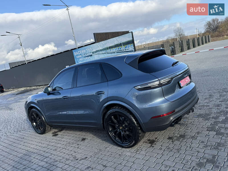 Внедорожник / Кроссовер Porsche Cayenne 2018 в Львове фото 12 Внедорожник / Кроссовер Porsche Cayenne 2018 в Львове