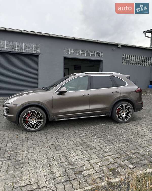 Porsche Cayenne 2012