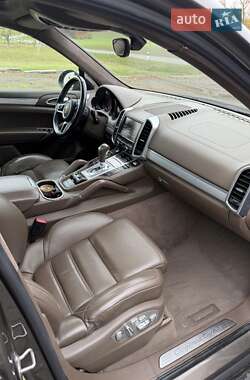 Позашляховик / Кросовер Porsche Cayenne 2012 в Києві