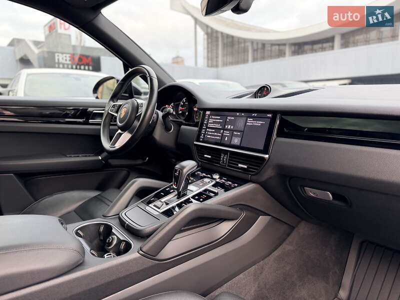 Позашляховик / Кросовер Porsche Cayenne 2019 в Києві
