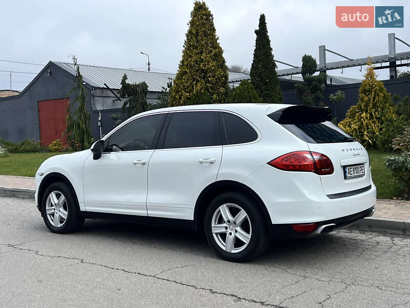 Внедорожник / Кроссовер Porsche Cayenne 2012 в Днепре