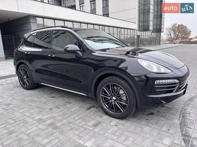 Позашляховик / Кросовер Porsche Cayenne 2011 в Дніпрі