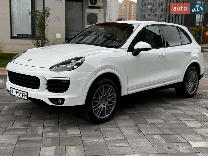 Внедорожник / Кроссовер Porsche Cayenne 2017 в Киеве
