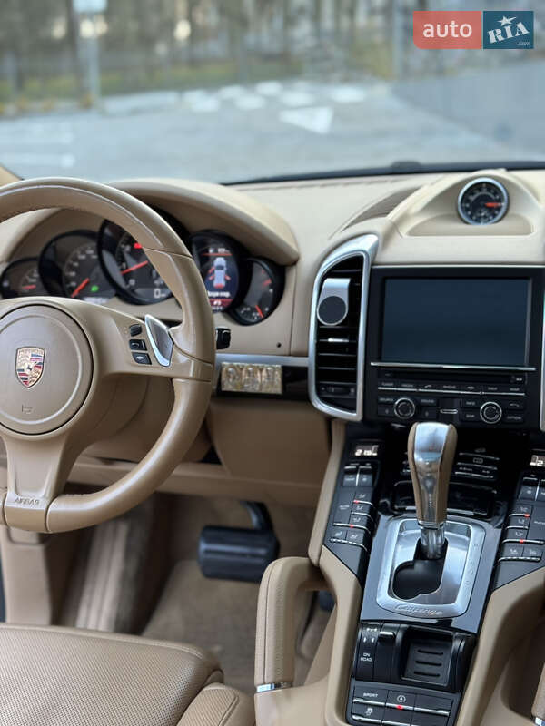 Позашляховик / Кросовер Porsche Cayenne 2014 в Вінниці