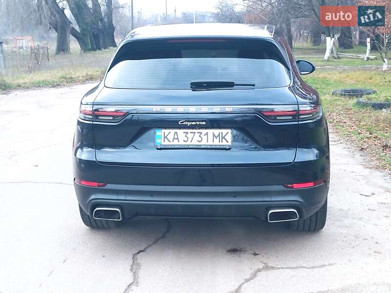 Позашляховик / Кросовер Porsche Cayenne 2018 в Чернігові