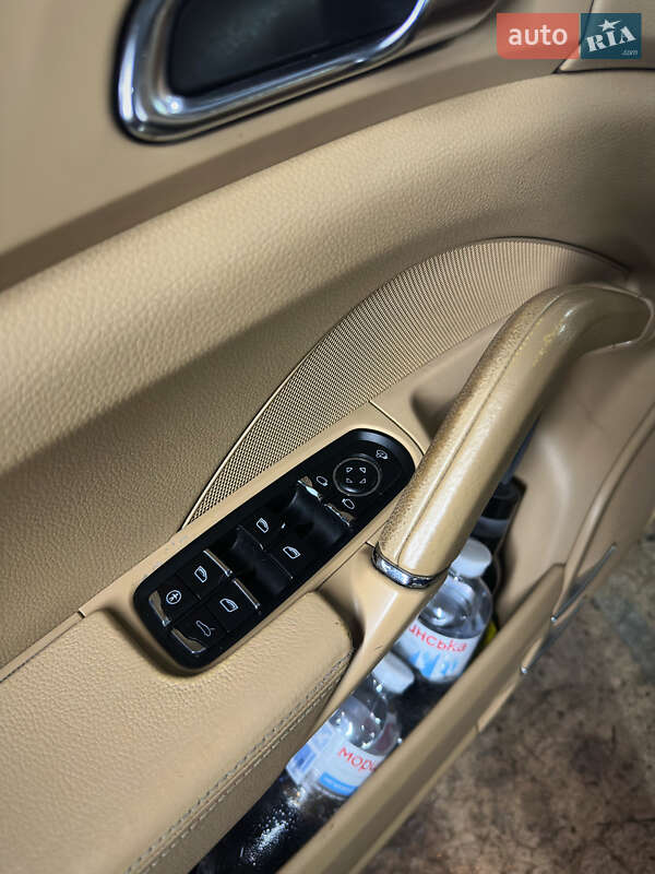 Позашляховик / Кросовер Porsche Cayenne 2012 в Києві фото 17 Позашляховик / Кросовер Porsche Cayenne 2012 в Києві