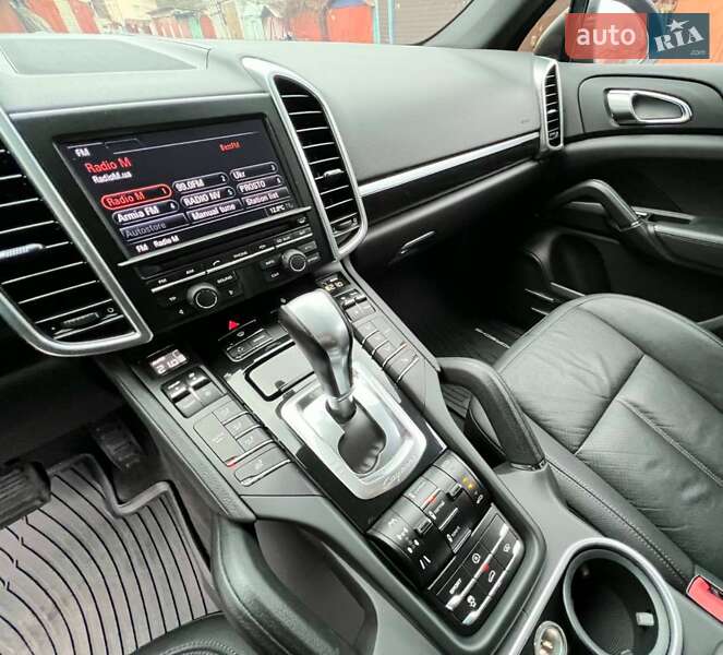 Внедорожник / Кроссовер Porsche Cayenne 2012 в Киеве фото 19 Внедорожник / Кроссовер Porsche Cayenne 2012 в Киеве