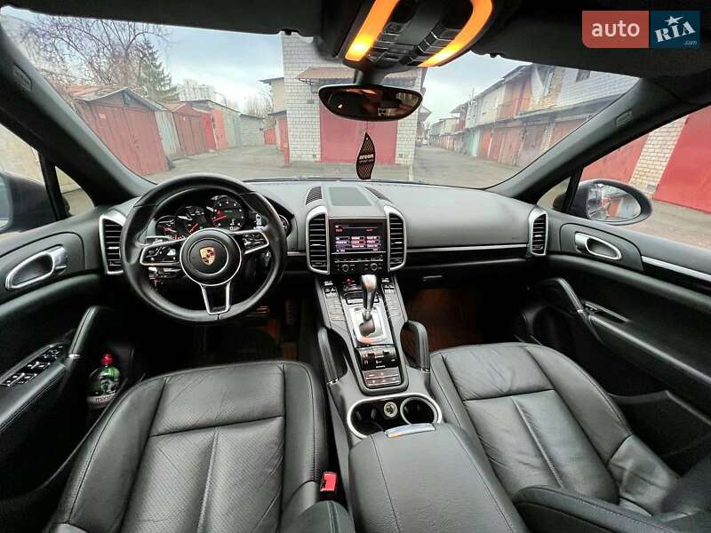 Внедорожник / Кроссовер Porsche Cayenne 2012 в Киеве фото 25 Внедорожник / Кроссовер Porsche Cayenne 2012 в Киеве