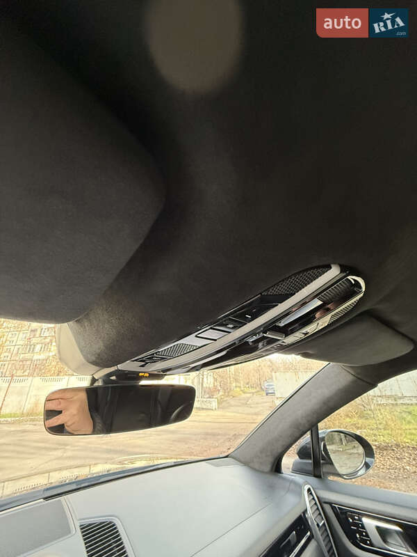 Внедорожник / Кроссовер Porsche Cayenne 2018 в Днепре фото 23 Внедорожник / Кроссовер Porsche Cayenne 2018 в Днепре