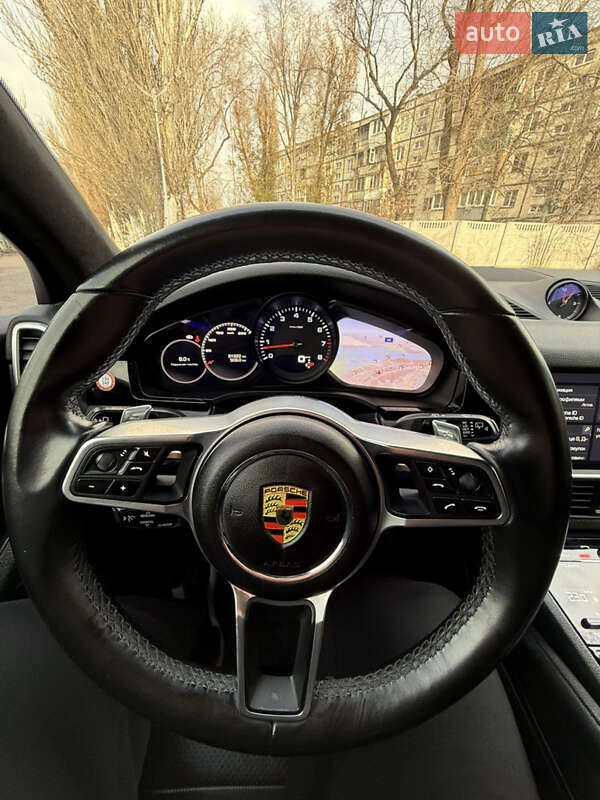 Внедорожник / Кроссовер Porsche Cayenne 2018 в Днепре фото 28 Внедорожник / Кроссовер Porsche Cayenne 2018 в Днепре