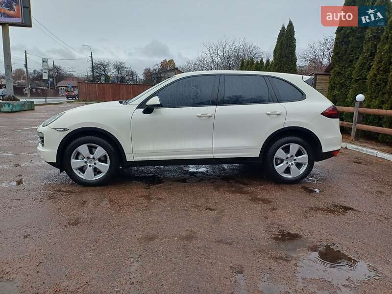 Позашляховик / Кросовер Porsche Cayenne 2011 в Чернігові