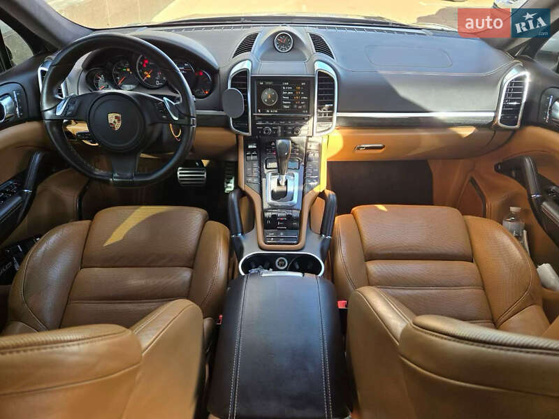 Внедорожник / Кроссовер Porsche Cayenne 2010 в Киеве фото 12 Внедорожник / Кроссовер Porsche Cayenne 2010 в Киеве