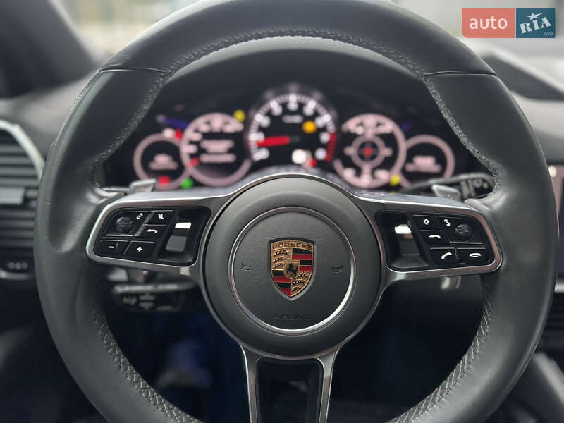 Внедорожник / Кроссовер Porsche Cayenne 2021 в Ивано-Франковске
