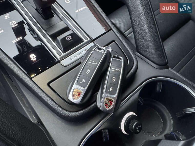 Внедорожник / Кроссовер Porsche Cayenne 2018 в Луцке