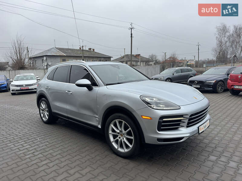 Внедорожник / Кроссовер Porsche Cayenne 2018 в Луцке