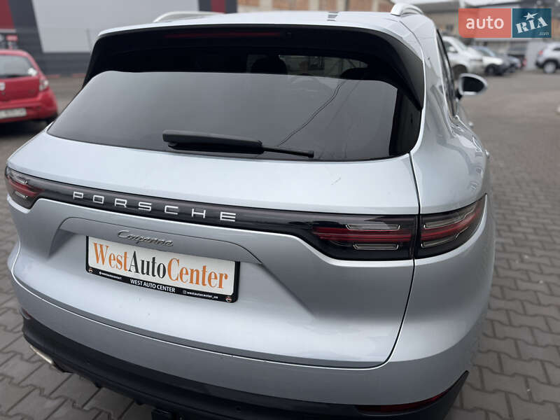 Внедорожник / Кроссовер Porsche Cayenne 2018 в Луцке