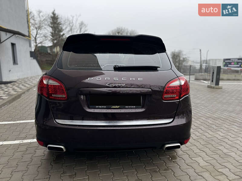 Внедорожник / Кроссовер Porsche Cayenne 2013 в Киеве