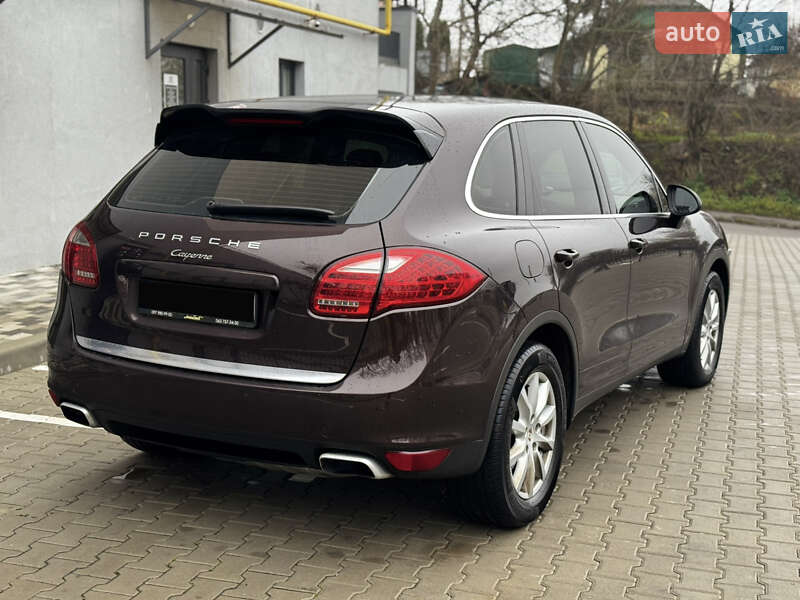 Внедорожник / Кроссовер Porsche Cayenne 2013 в Киеве