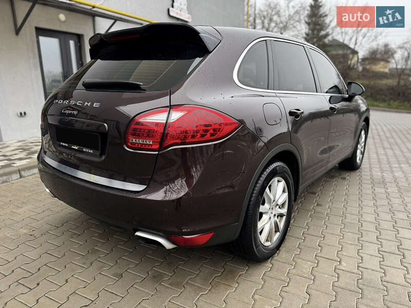 Внедорожник / Кроссовер Porsche Cayenne 2013 в Киеве