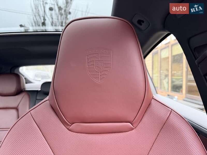 Позашляховик / Кросовер Porsche Cayenne 2024 в Києві