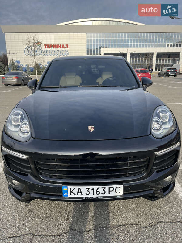 Внедорожник / Кроссовер Porsche Cayenne 2016 в Броварах фото 4 Внедорожник / Кроссовер Porsche Cayenne 2016 в Броварах