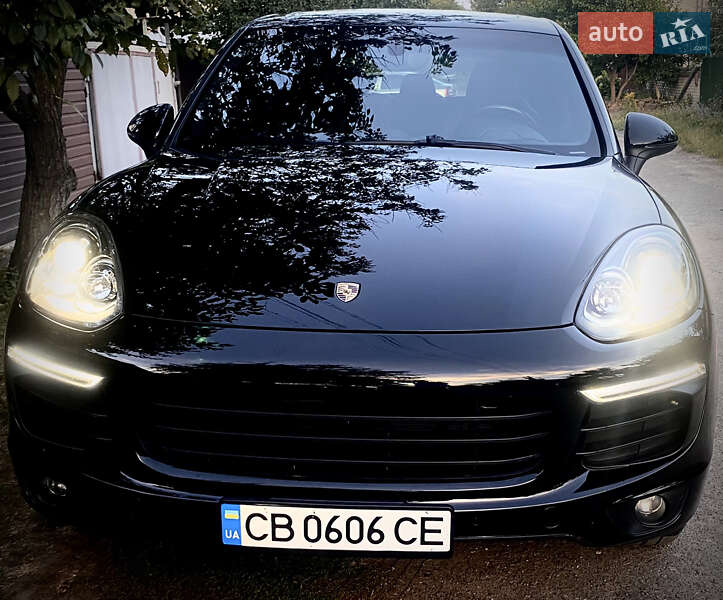 Внедорожник / Кроссовер Porsche Cayenne 2016 в Киеве фото 11 Внедорожник / Кроссовер Porsche Cayenne 2016 в Киеве