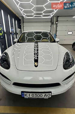 Позашляховик / Кросовер Porsche Cayenne 2013 в Києві