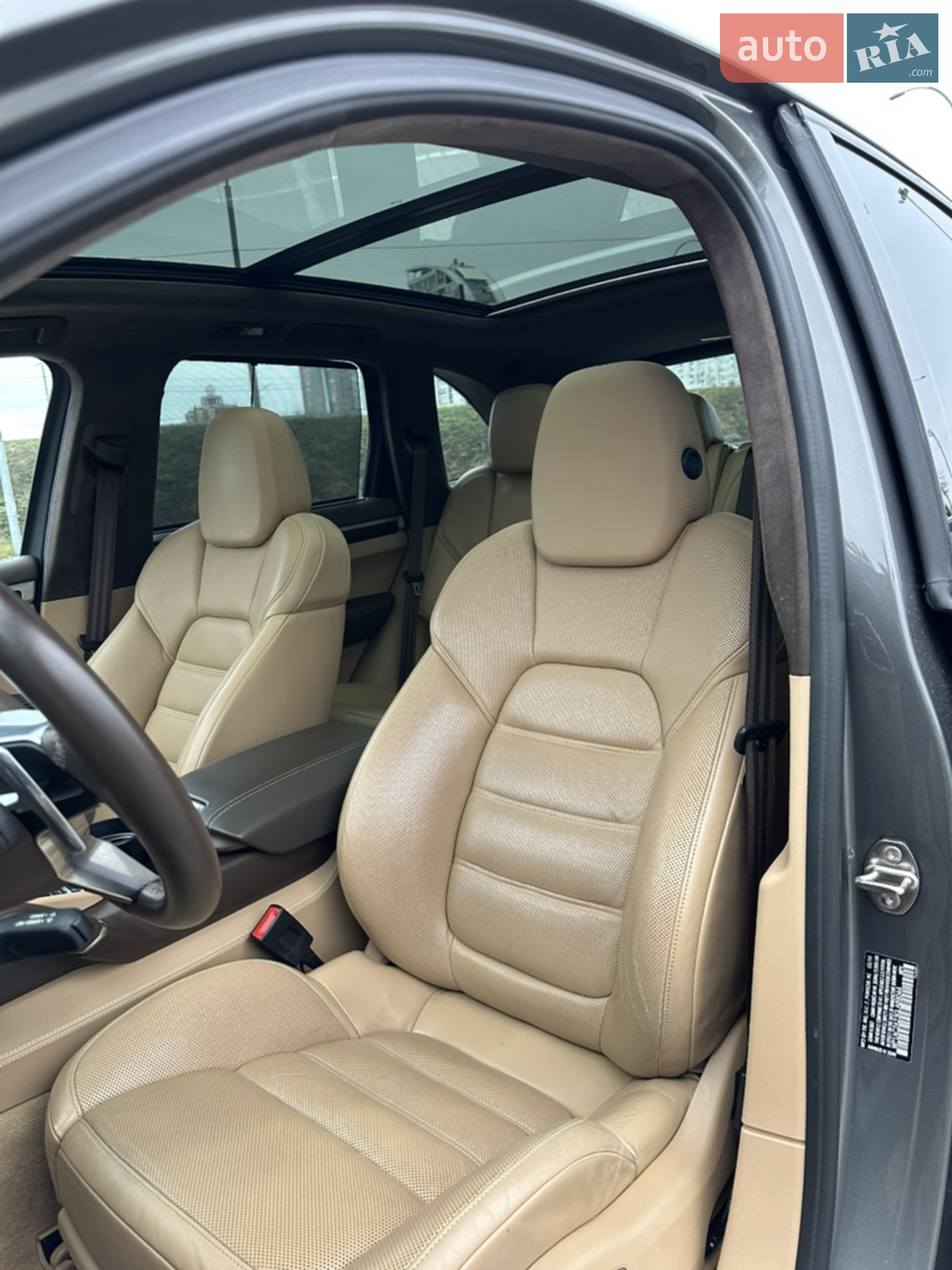 2016 Porsche Cayenne - мініатюра 21