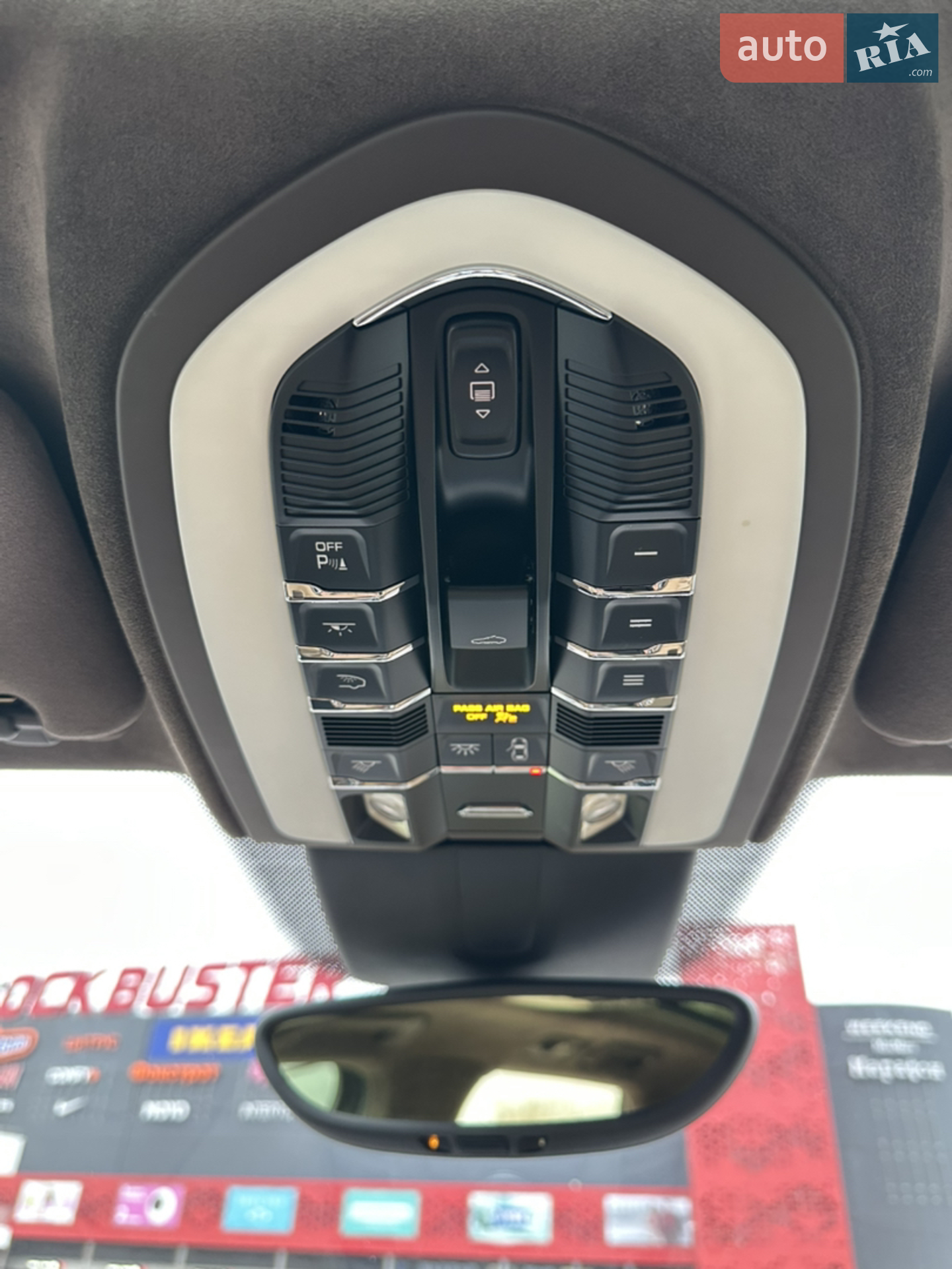 2016 Porsche Cayenne - мініатюра 30