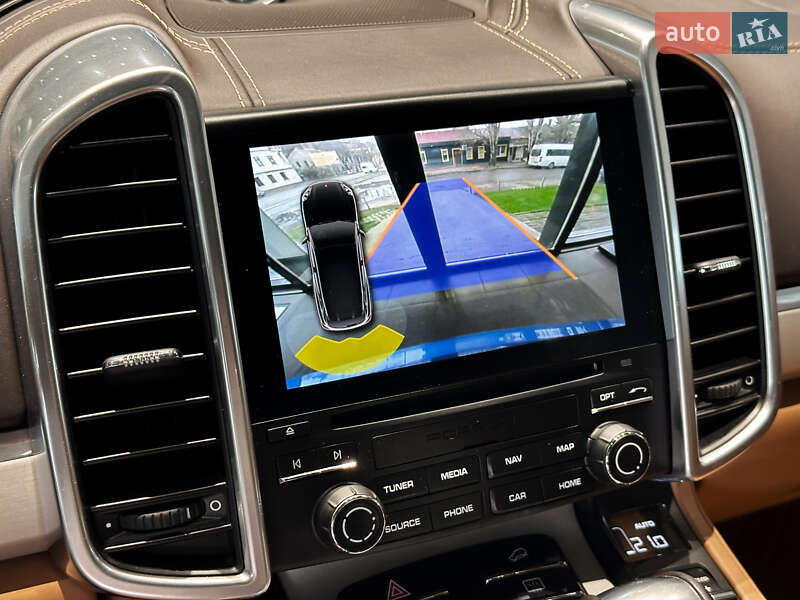 Позашляховик / Кросовер Porsche Cayenne 2016 в Одесі