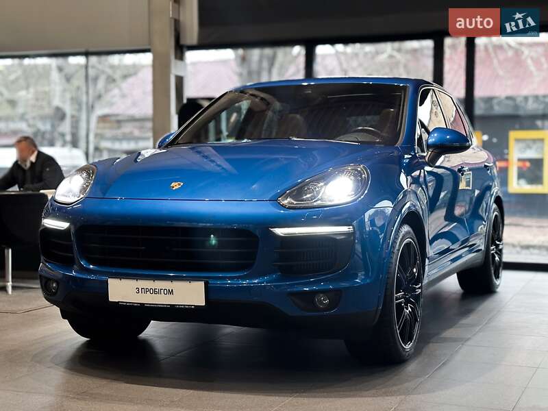 Позашляховик / Кросовер Porsche Cayenne 2016 в Одесі