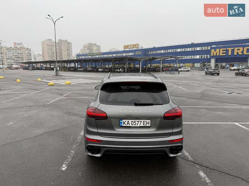 Внедорожник / Кроссовер Porsche Cayenne 2016 в Киеве фото 14 Внедорожник / Кроссовер Porsche Cayenne 2016 в Киеве