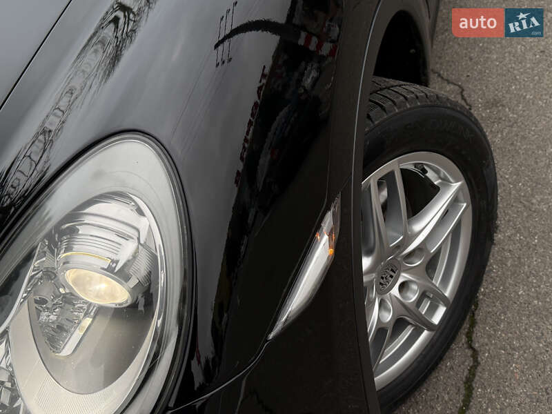 Внедорожник / Кроссовер Porsche Cayenne 2014 в Одессе