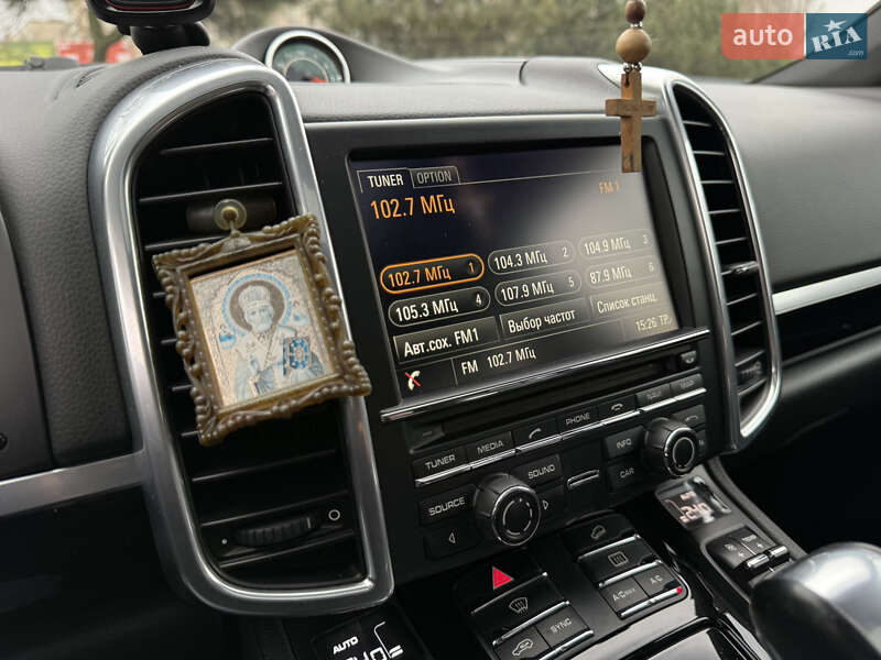 Внедорожник / Кроссовер Porsche Cayenne 2014 в Одессе