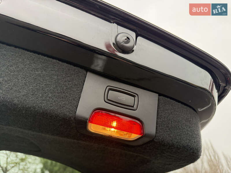 Внедорожник / Кроссовер Porsche Cayenne 2014 в Одессе