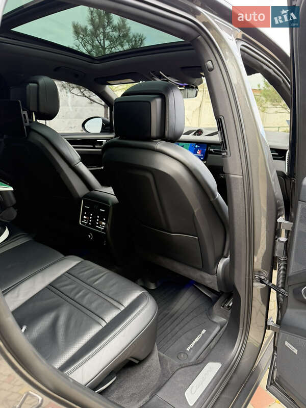 Внедорожник / Кроссовер Porsche Cayenne 2020 в Одессе фото 30 Внедорожник / Кроссовер Porsche Cayenne 2020 в Одессе