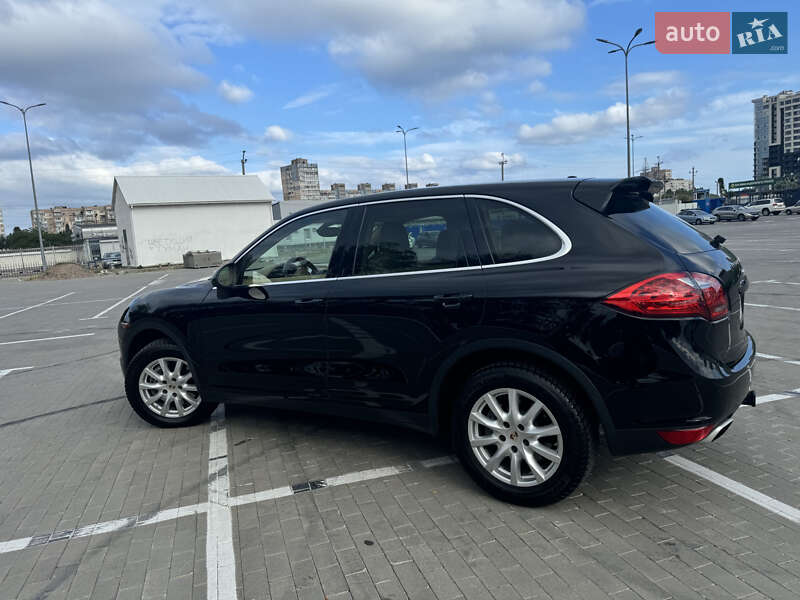Внедорожник / Кроссовер Porsche Cayenne 2012 в Одессе