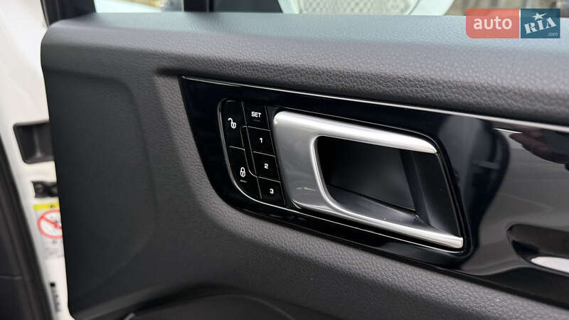 Внедорожник / Кроссовер Porsche Cayenne 2017 в Одессе фото 16 Внедорожник / Кроссовер Porsche Cayenne 2017 в Одессе