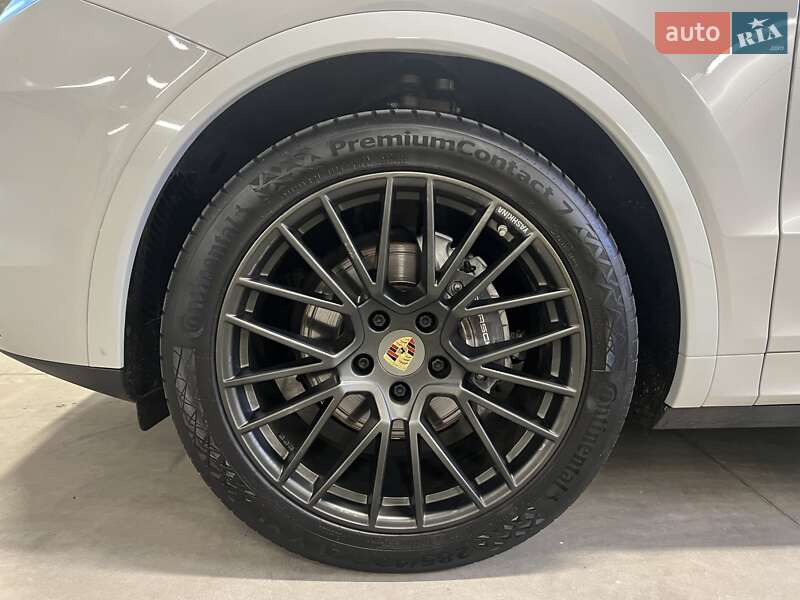 Внедорожник / Кроссовер Porsche Cayenne 2022 в Киеве фото 18 Внедорожник / Кроссовер Porsche Cayenne 2022 в Киеве